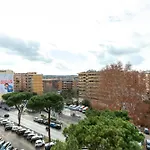 Appia Nuova Lucrezia דירה
