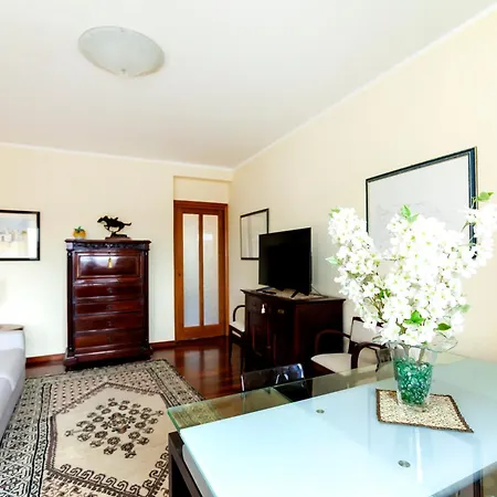 Appia Nuova Lucrezia Apartment Rome