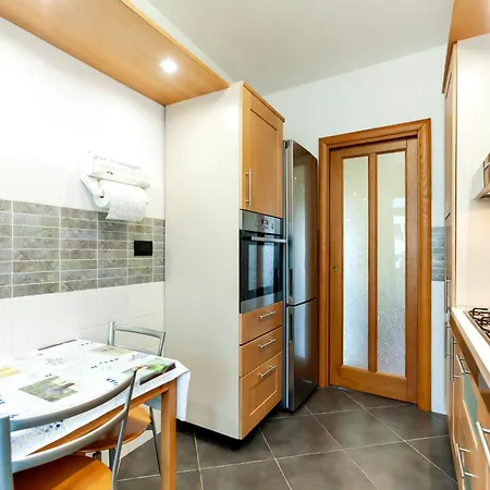 Apartament Appia Nuova Lucrezia